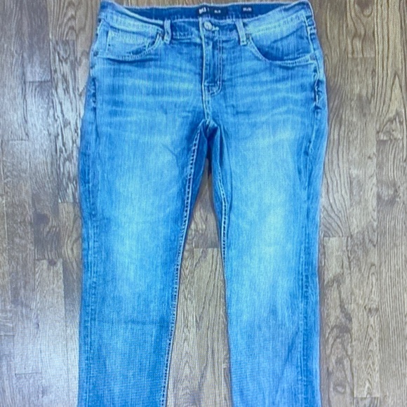 BKE Nolan Straight Jeans With Classic Denim Look 34x30 VGUC - Picture 1 of 6